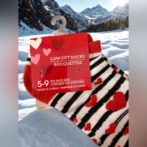 NWT - Valentines Low Cut Socks - Picture 3 of 3
